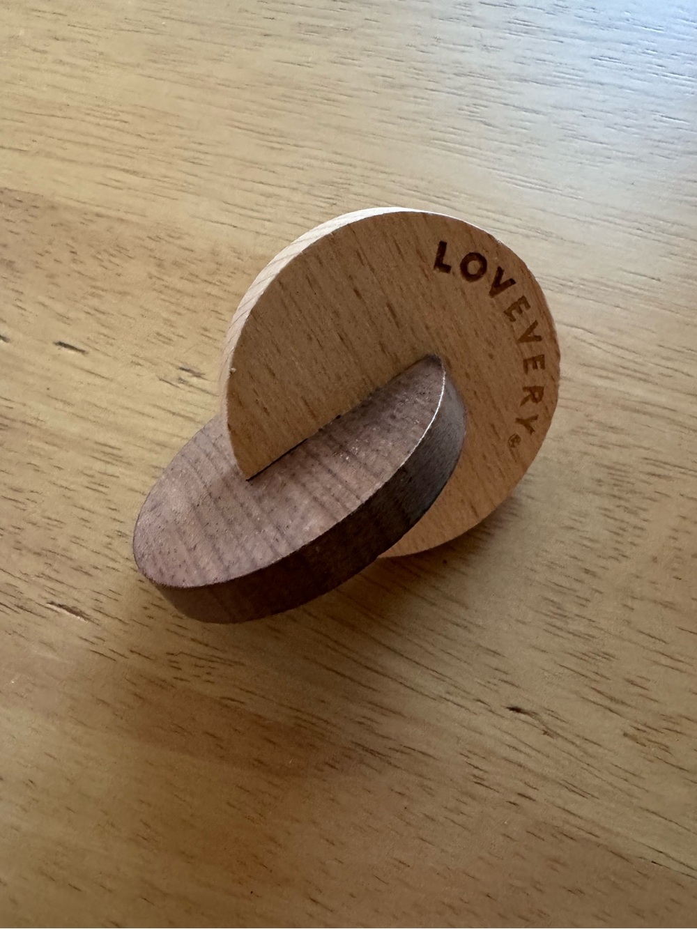 Lovevery Hand-to-Hand Discs